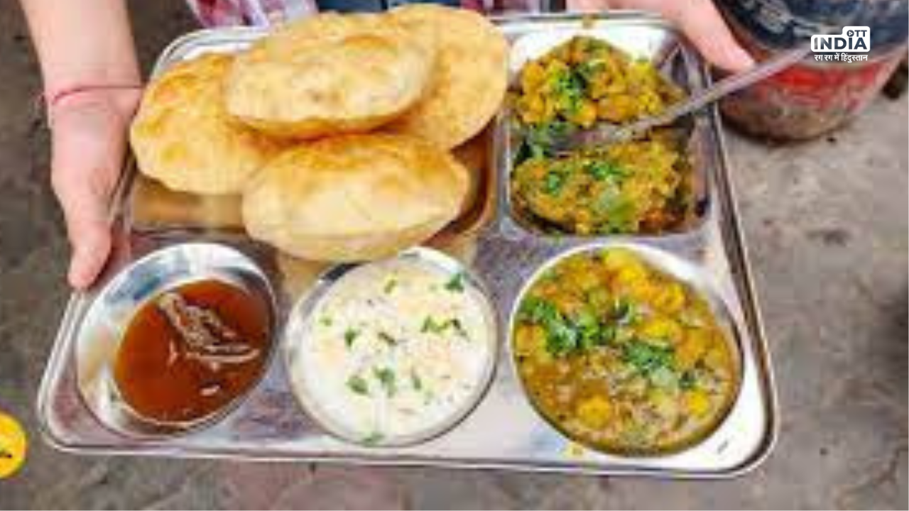 Lucknow Famous Kachori : लखनऊ में नेतराम की कचौड़ी नहीं खाई तो बेकार है यहां आना , जानिये इसकी विशेषता