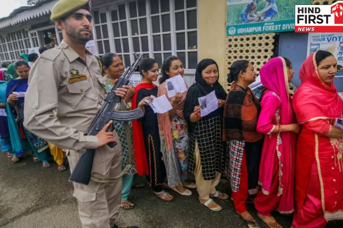 Jammu Kashmir Phase 3 Voting LIVE : दोपहर 3 बजे तक 56.01% वोटिंग, सांबा-उधमपुर में सबसे ज्यादा मतदान