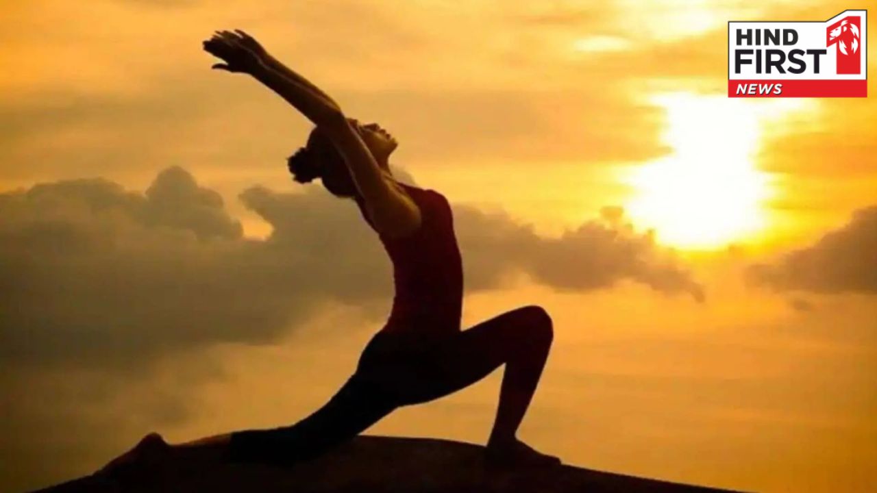 Surya Namaskar Ke Fayde: सर्दियों में रोज सुबह सूर्य नमस्कार रखेगा आपको चुस्त दुरुस्त, जानें पांच फायदे