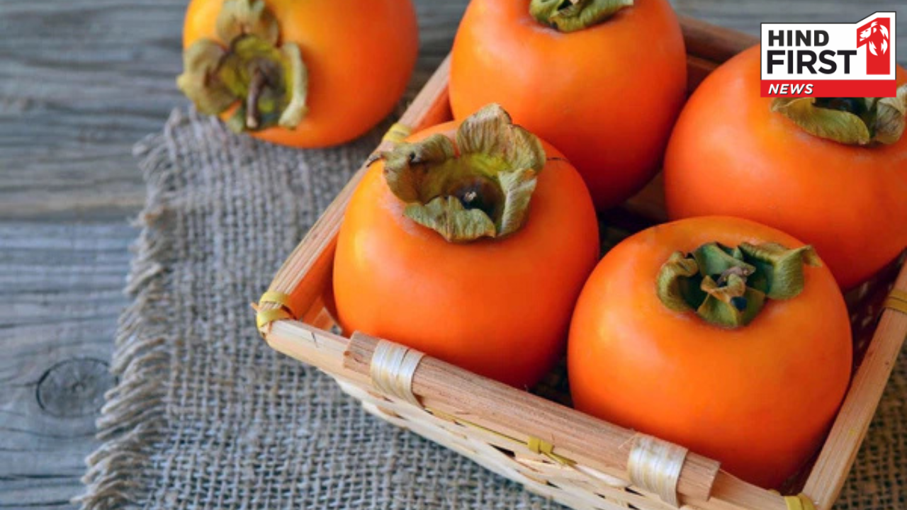 Persimmon Benefits: आंखों की रोशनी बढ़ाता है टमाटर जैसा दिखने वाला जापानी फल, जानें अन्य फायदे