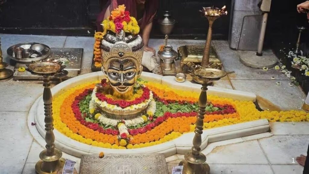 Trimbakeshwar Jyotirlinga: त्र्यंबकेश्वर ज्योतिर्लिंग जहां त्रिदेवों के दर्शन मात्र से पूर्ण होती है हर मनोकामना 